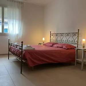 https://maison-anzio-e-rosa.emilia-romagnahotels.net